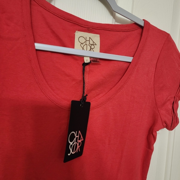 CHASER baby Ribbed Rolled Sleeve Red Top Size Medium NWT - Picture 2 of 6